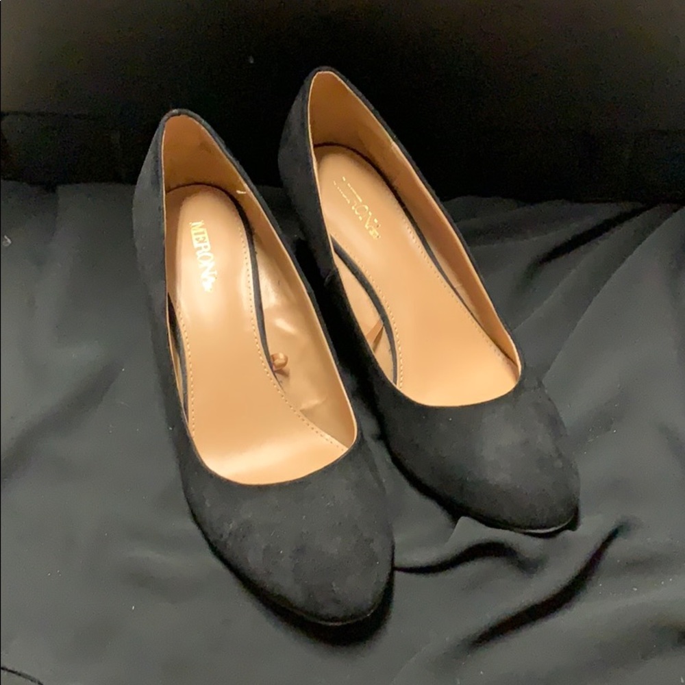 Wedge dress shoes